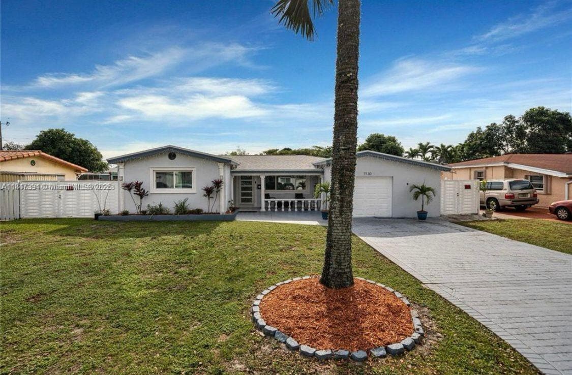Photo - 7130 SW 14th St House