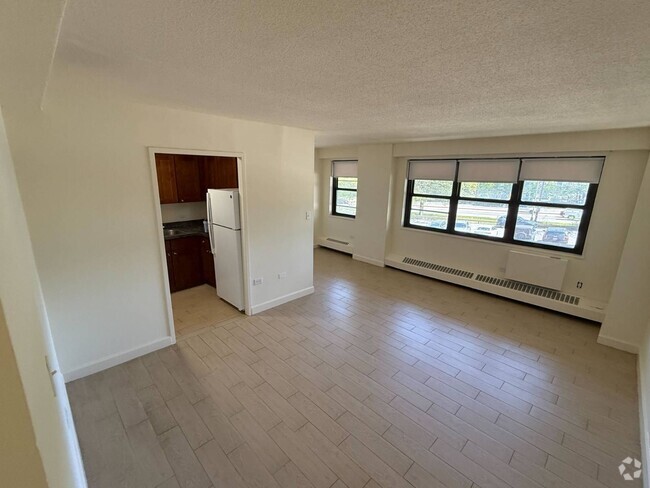 Building Photo - 80 Guion Pl Rental