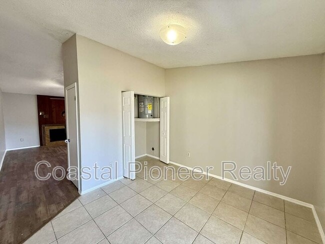 Photo - 1242 Coolmont Dr