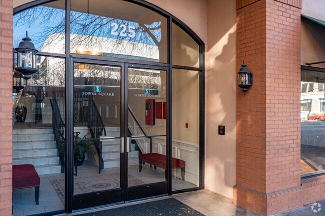 Photo - 225 E Ponce de Leon Ave
