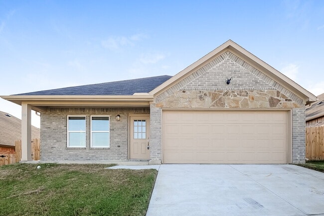 Photo - 811 N Ridge Dr