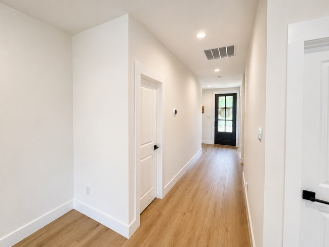 Photo - 2218 Polk St