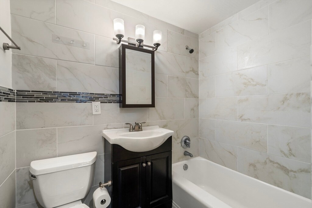 Photo - 181 Beacon St Unit 2