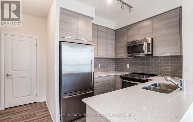 Photo - 55 Eglinton Ave W Unit 1602