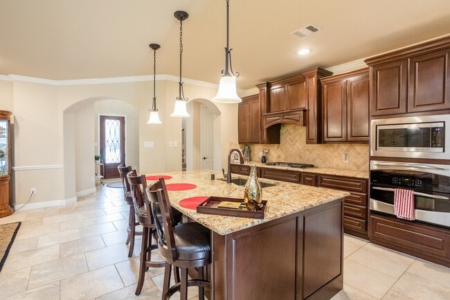 Photo - 7339 Chatham Green Dr