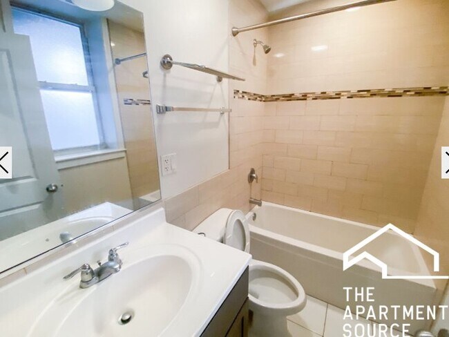 Photo - 855 W Cornelia Ave Unit 4S