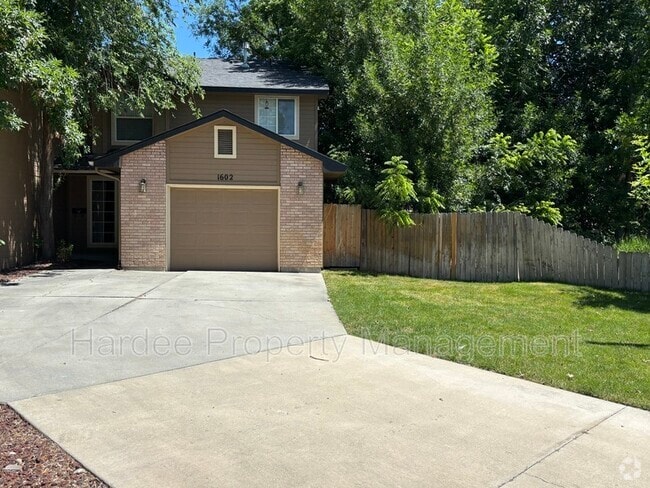 Building Photo - 1602 W Highland St Rental