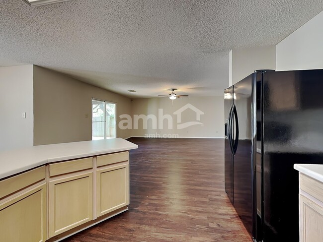 Photo - 438 Terra Cotta