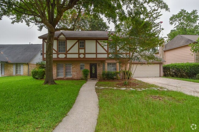 Building Photo - LARGE RECENTLY REMODELED 4 BEDROOM 2.5 BAT... Rental