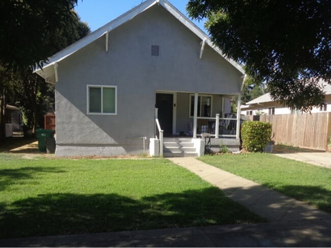Photo - 230 Sycamore St Casa