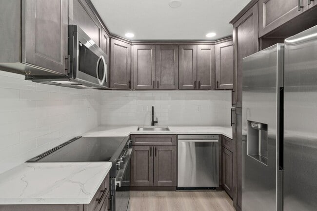 Building Photo - 2071 W Carol Cir Rental