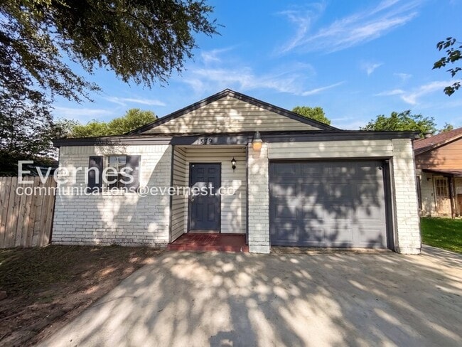 Building Photo - 1379 Dell Dale St