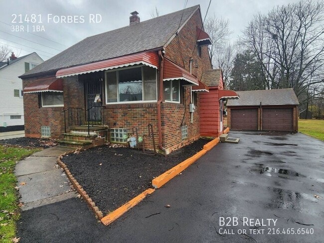 Photo - 21481 Forbes Rd