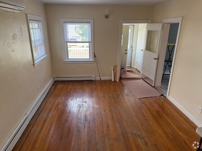Building Photo - 9408 157th Ave Unit #2 Rental