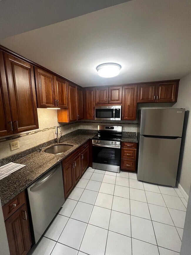 1321 Worcester Rd Unit 503