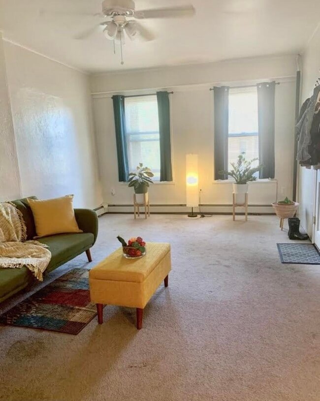 Photo - 80 W La Crosse Ave