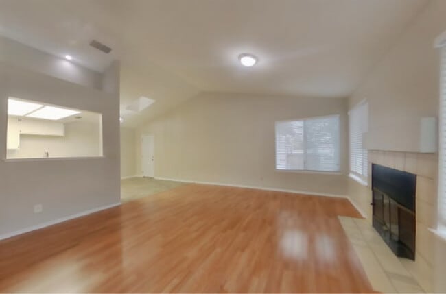 Photo - 5125 Gallahad Dr