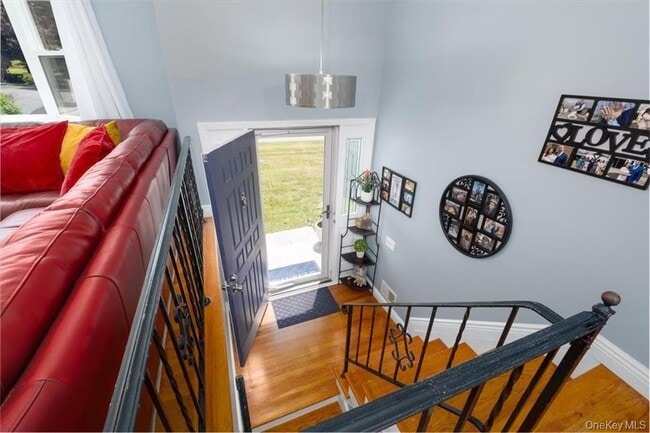 Photo - 1 N Amundsen Ln