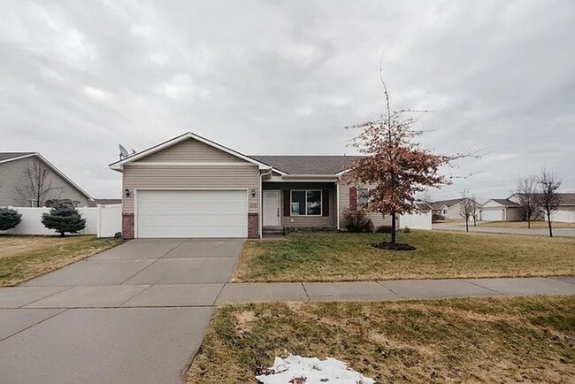 Charming 3-Bedroom Single-Level Home on Sp... - Charming 3-Bedroom Single-Level Home on Sp...