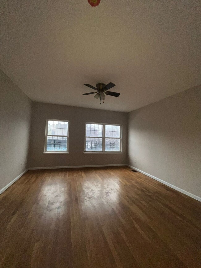 Photo - 488 Communipaw Ave Unit 1