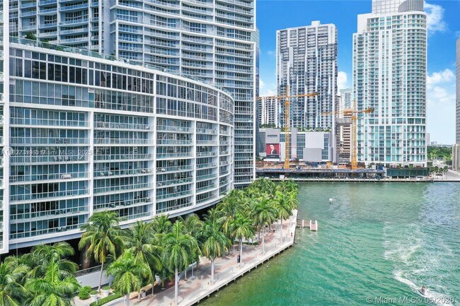 Photo - 495 Brickell Ave Unidad 1806