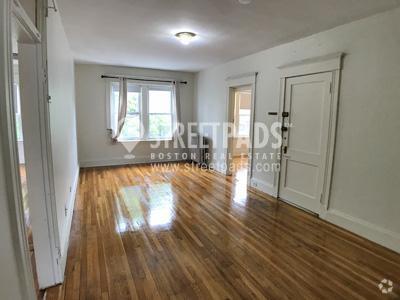 Building Photo - 3 bedroom in Boston MA 02135 Rental