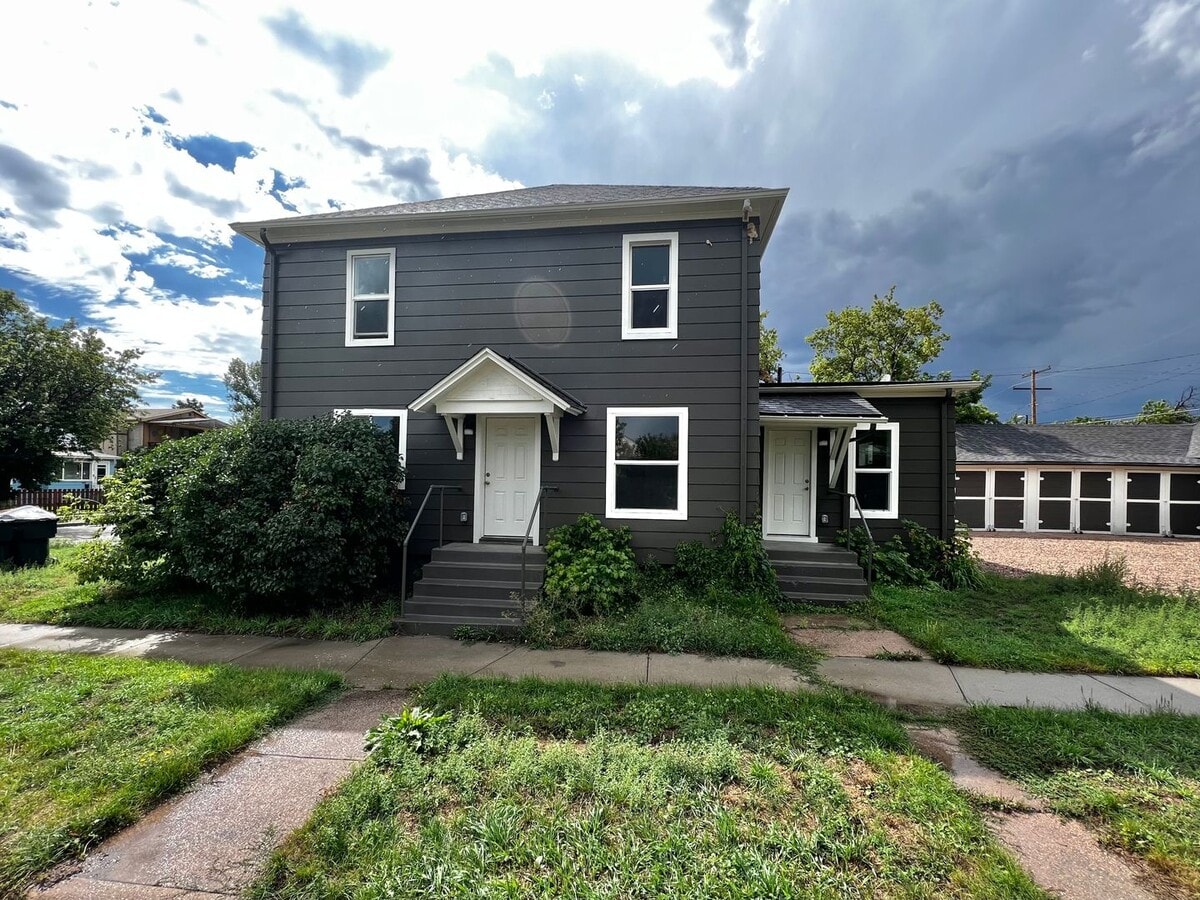 Dodge Ct (KC-AM) - Dodge Ct (KC-AM)