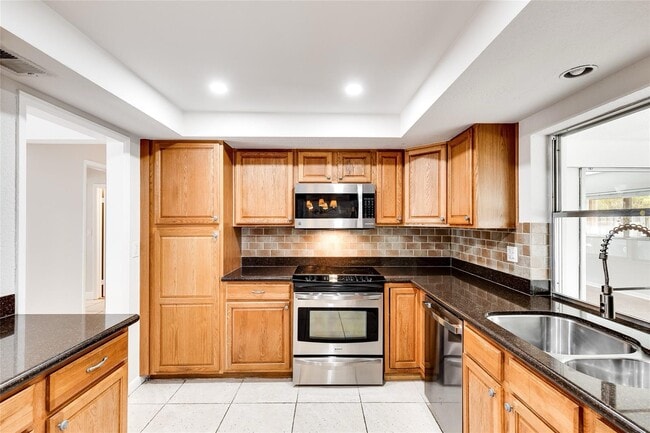 Photo - 3460 NE 28th Ave