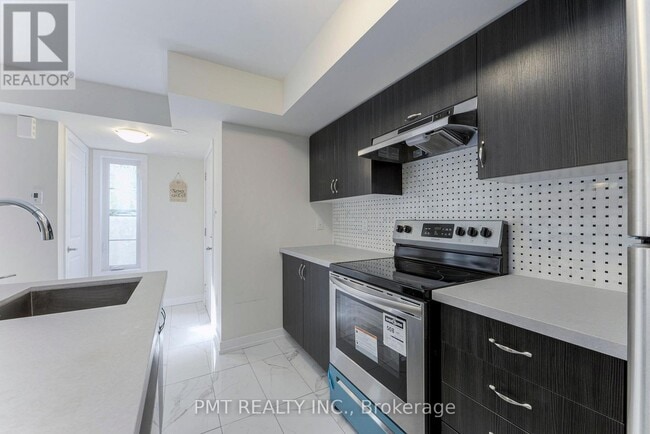 Photo - 2355 Sheppard Ave W
