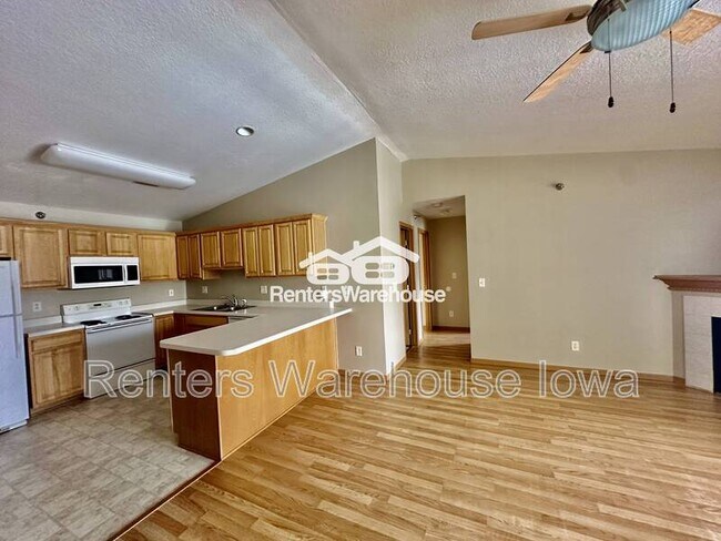 Photo - 5924 Sutton Pl Unidad 10