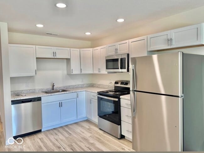 Photo - 1162 Avenue D St