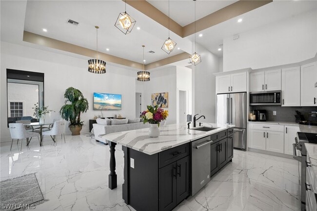 Photo - 930 Sycamore Ct