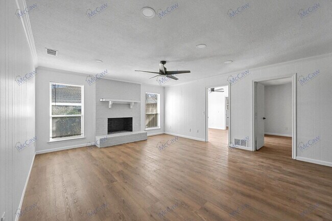 Photo - 2832 Townbluff Dr