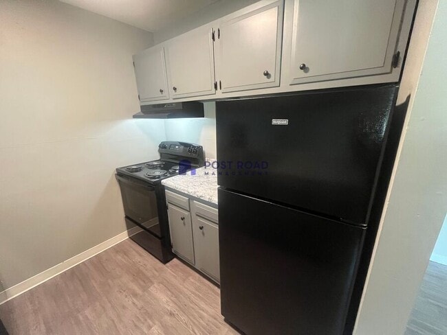 Photo - 2824 S Osage Ave Unidad 302