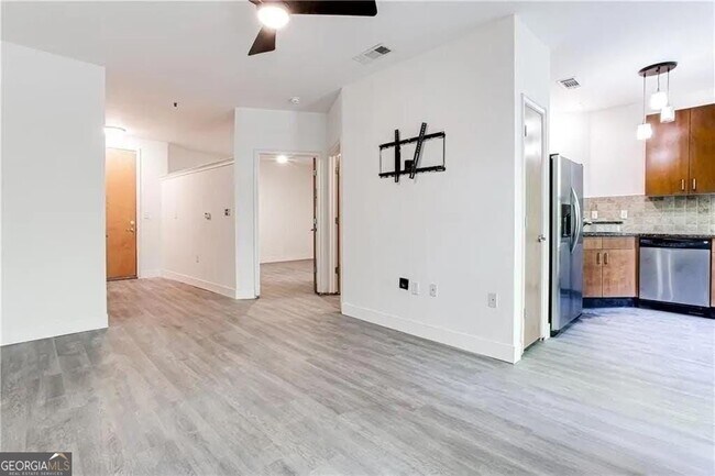 Photo - 898 Oak St SW Unit 1307