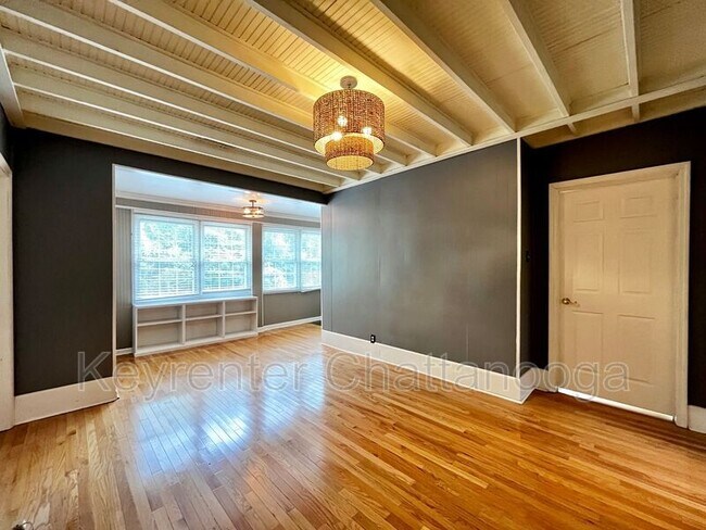 Photo - 904 Boylston St