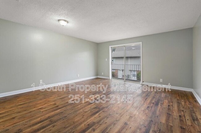 Photo - 6527 Old Shell Rd