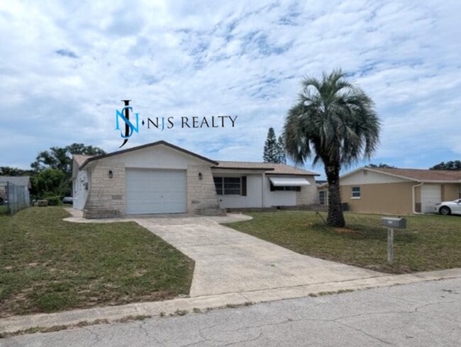 Building Photo - Just Reduced!!  Large open 2/2/1 1378 Sq. ... Rental
