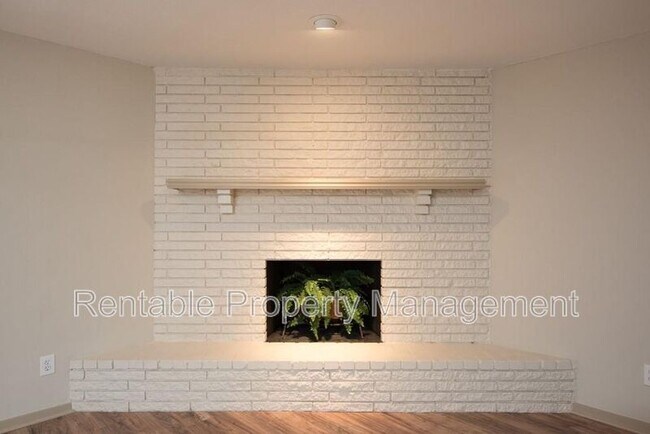 Photo - 5209 Rector Ave