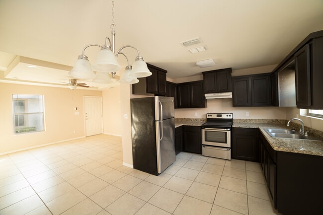 Photo - 401 Baltic Ave Unidad 1