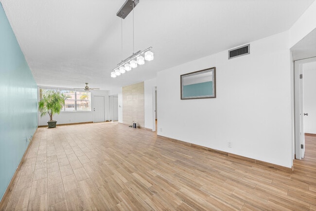 Photo - 2865 SW 22nd Ave Unidad 105