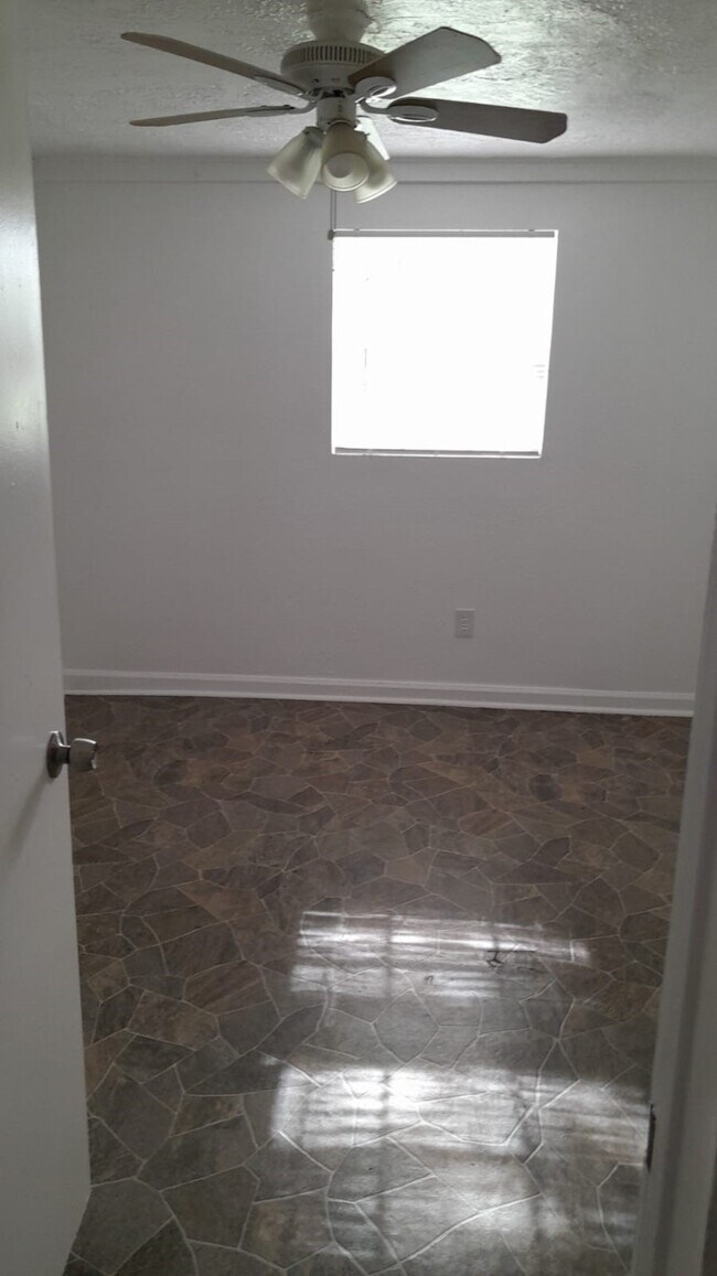 Photo - 2405 Franklin St