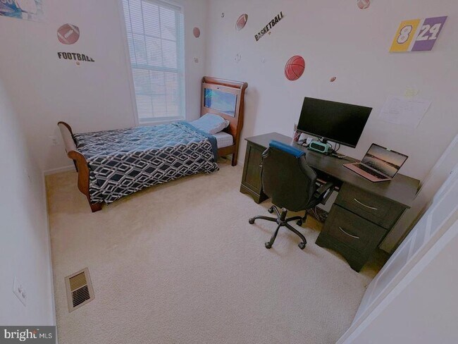 Photo - 43141 Whelplehill Terrace