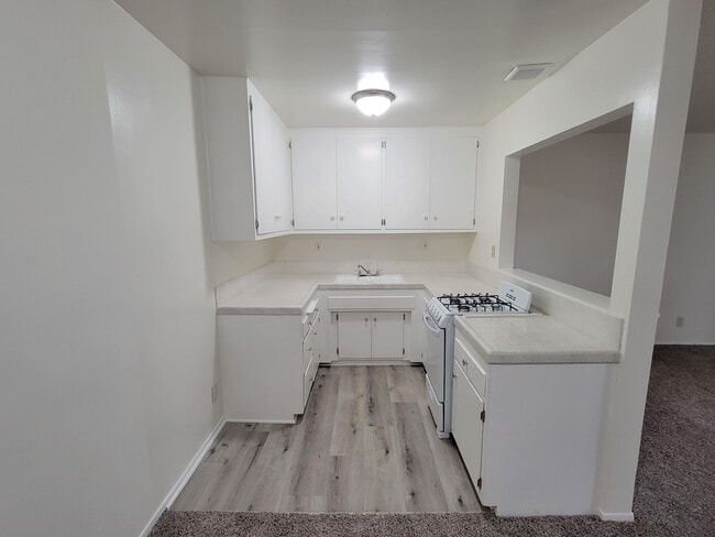 Photo - 10917 Blix St Unidad 9