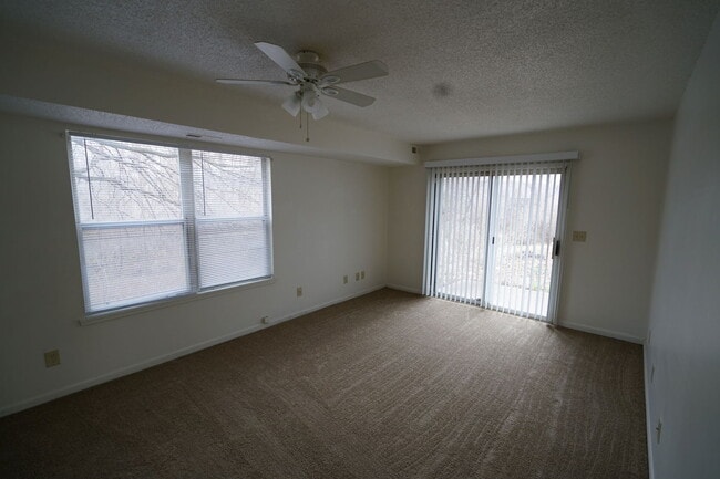 Photo - 2501 Crestline Ct