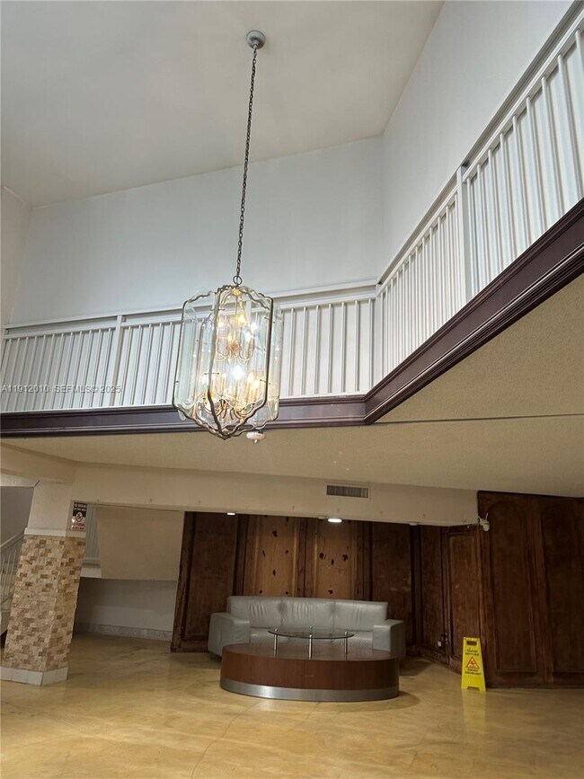 Photo - 2025 NE 164th St Unit 706