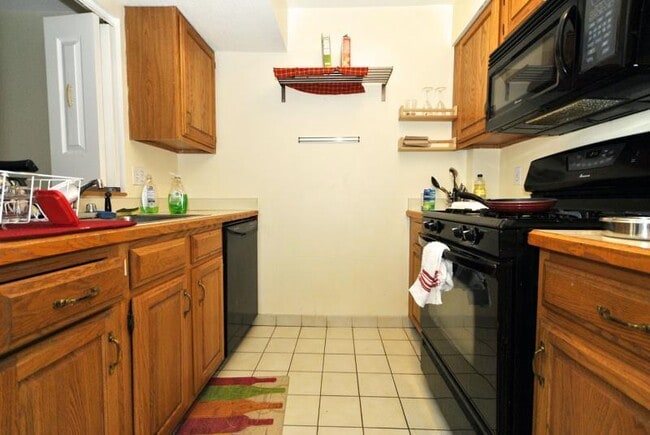 Photo - 158 Kelton St Unit 507