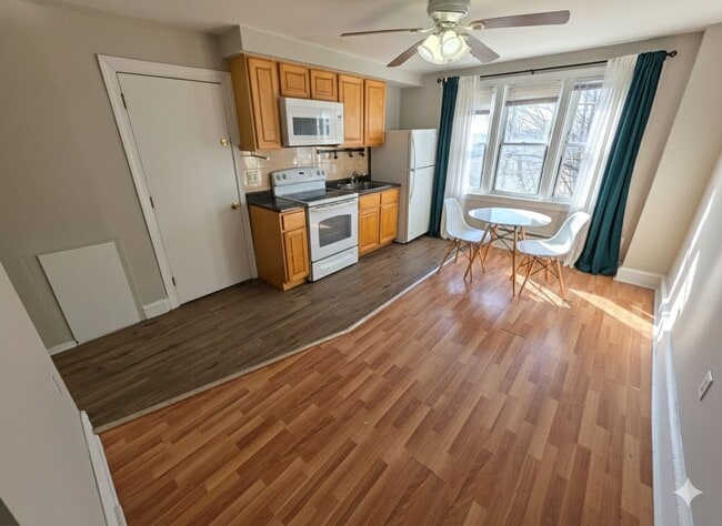 Photo - 4917 Wissahickon Ave Unidad 2F