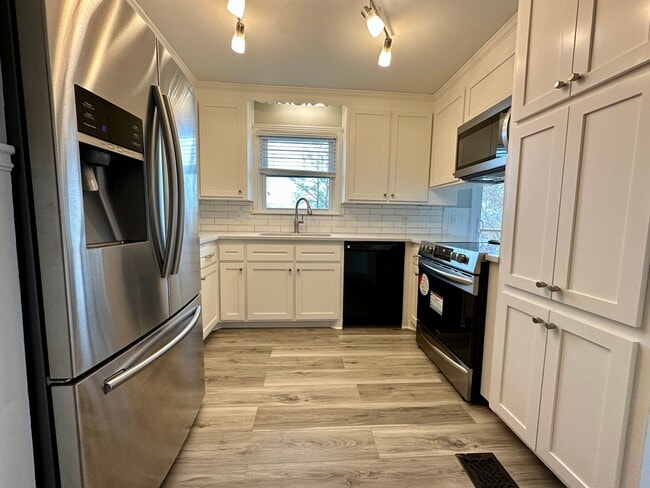 Photo - Remodeled beauty in Charolette Park