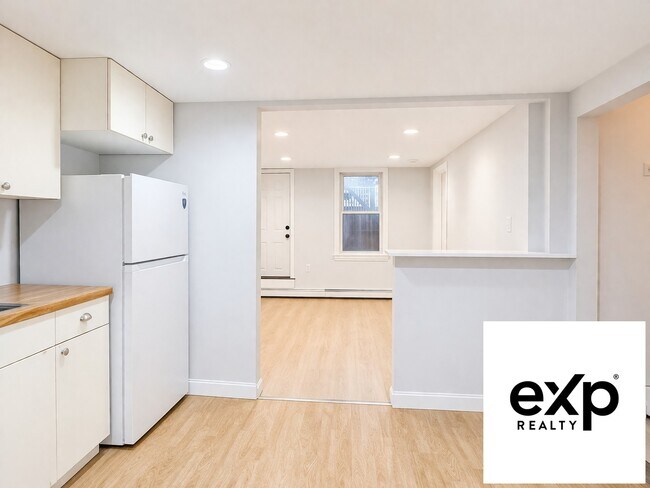 Photo - 528 Bennington St Unit 2